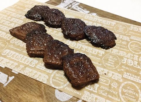 焼きチョコレートのレシピ!市販の板チョコを焼くだけで抜群のサクサク食感に♪バレンタインのチョコ作りで余った板チョコの再利用におすすめ。