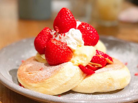 FLIPPER'S フリッパーズ 【自由が丘】 期間限定!奇跡のパンケーキ 〜あまおうミルフィーユ〜