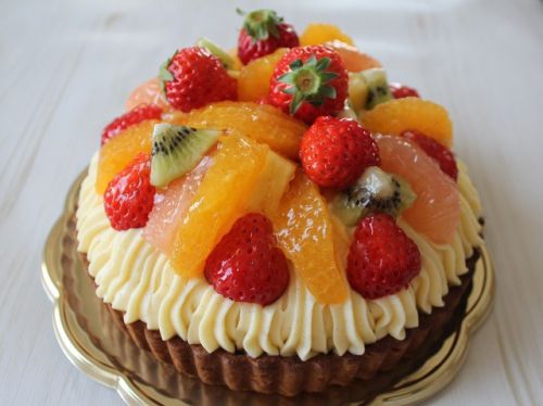 フルーツタルトのbirthdayケーキ