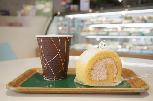 トマト風味のロールケーキが人気のヘルシースイーツ専門店パティスリーポタジエに行ってきました!