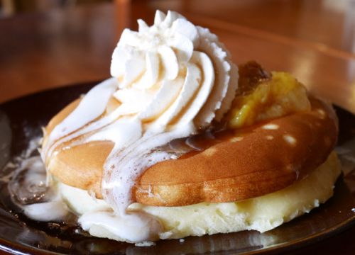 【フィリピン セブ島】 YOLK coffee & breakfast IT'S SO FLUFFY PANCAKES