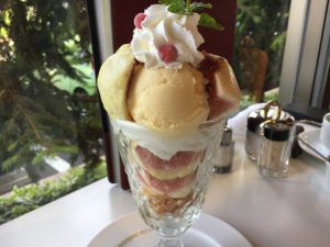 豪華いちじくパフェ♪フルーツショップ セリーヌ
