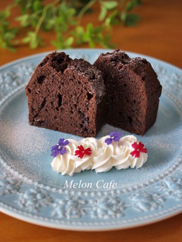 【レシピ】しっとりじんわりダブルチョコレートケーキ&食べられるドライフラワーのおはなしと、オマケの日記「メアリと魔女の花」試写会