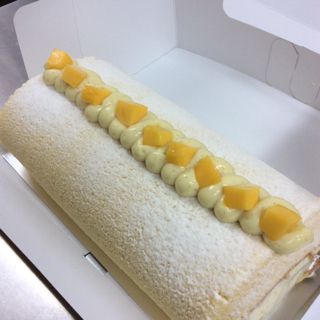 無農薬マンゴーのショートケーキ
