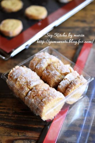 詰め合わせのクッキーと試食、そして、メロン