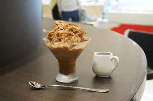 梅田かき氷探索!ヴィタメール梅田大丸のカフェでチョコレートかき氷を堪能してきました!
