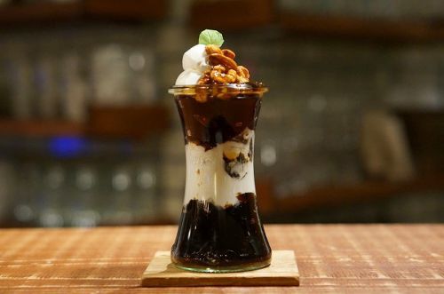 梅田で美味しいコーヒーゼリーを楽しむならホワイトバードコーヒースタンドもオススメです!