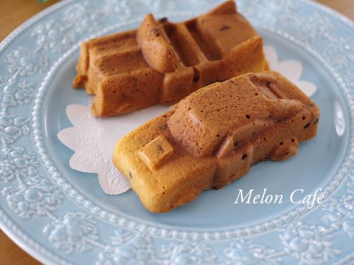 最近のおやつレシピ、3品☆「ホットケーキミックスのチョコチップ入りクルマケーキ」、「野菜ジュースと桃缶の2層ゼリー」、「粉チーズクッキー」