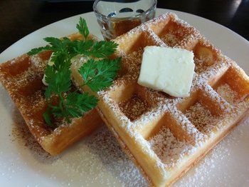 唐揚げ&ワッフル アモール (Amor)【札幌美園】◆流行りなんて関係ない!また食べたいフワもち「ワッフル」