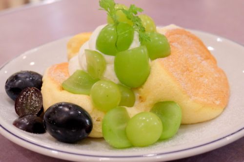 【自由が丘 】 FLIPPER'S フリッパーズ 自由ヶ丘店 奇跡のパンケーキ 【マロン】【シャインマスカット&ナガノパープル】