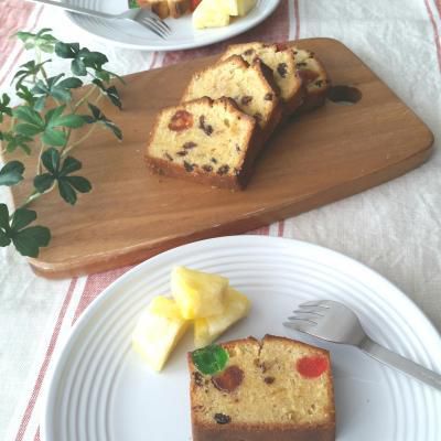 ホシノでフルーツケーキ