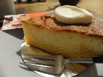 AMU CHOCO(アムチョコ)【札幌東札幌】◆タカトシランド紹介店!かぼちゃとホワイトチョコの素朴で美味しいケーキ