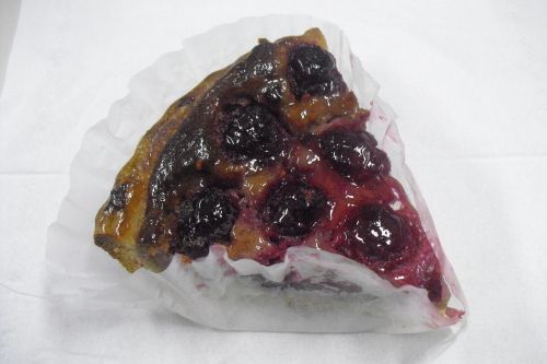 パン屋のどん助 『ラズベリーとチョコレートタルト』