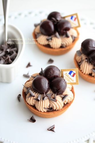 チョコレートタルト