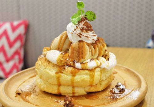 【新宿 ルミネエスト】 EGG & SPUMA エッグアンドスプーマ 塩キャラメルとマシュマロのスフレパンケーキ