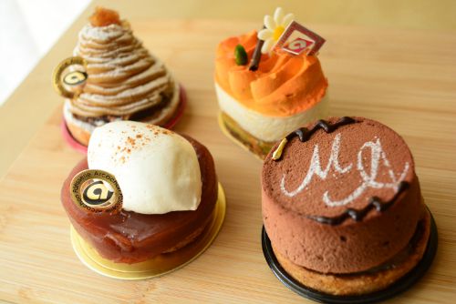 【アルカション】ハーブ香るチョコレートケーキ♪マダムアルカション