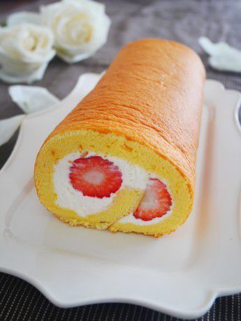 いちごのロールケーキ♪