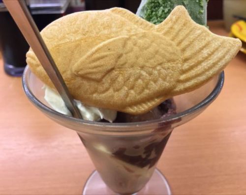 スシローの「ご縁ぜんざい(冷やしぜんざいパフェ)」を食べてみた【感想・カロリー】