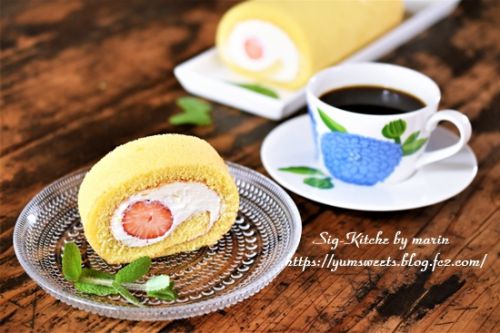 イチゴのロールケーキ、そして、さらにイチゴ