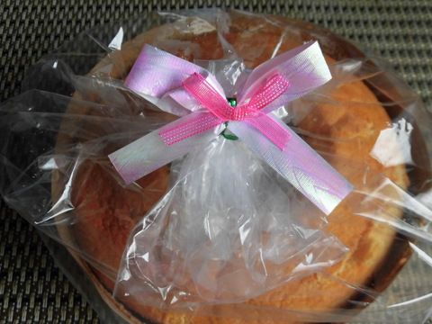 お祝いのシフォンケーキ