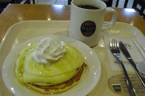 タリーズ 『クラシックパンケーキ リリコイ ハニー』