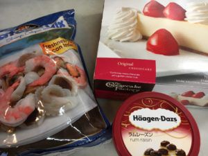 家族の集まり♪ コストコ利用も出来ました。シーフードミックス&チーズケーキ。