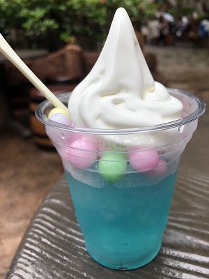 35周年のディズニーリゾートでひんやりスイーツ食べまくり♪シェイブアイスとクランチクッキーアイス