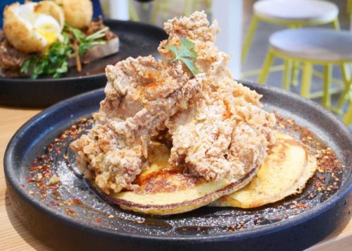 【シンガポール】 early bird アーリーバード チキン&パンケーキ
