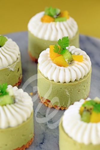 7月レギュラークラス アボカドのレアチーズケーキ