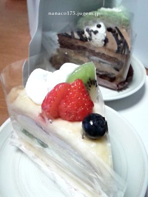 シャトレーゼ フルーツのミルクレープ