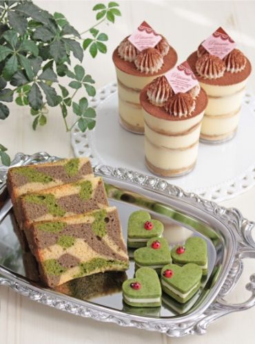 迷彩柄バターケーキといろいろおやつ