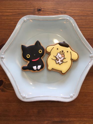くつしたにゃんことポムポムプリン