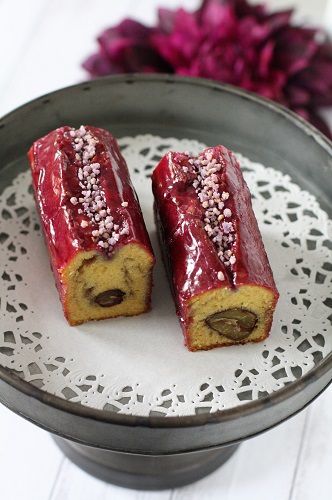 コンコード葡萄と、マロンのケーキ