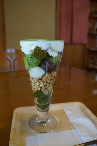 焼津・茶匠 丸玉園にて、新作フラッペ & 静岡抹茶パフェ