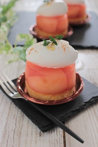 紅玉とアーモンドのタタン風ケーキ