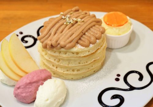 【三軒茶屋】パンケーキママカフェVoiVoi マロンクリーム&カシスのパンケーキ