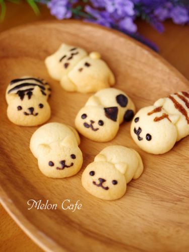 2月22日は「猫の日」ニャー☆「ねこあつめ」風ねこクッキーはいかがでしょう♪