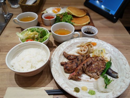 【福岡】ステーキ・ハンバーグ・パンケーキ♪@デンバープレミアム マークイズ福岡ももち店