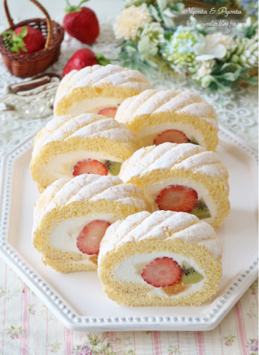 フルーツロールケーキ
