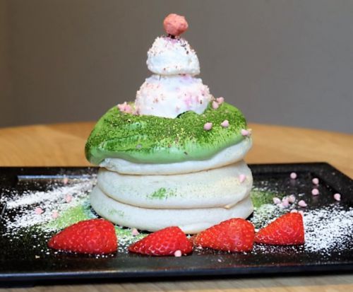 【表参道】 Riz Labo Kitchen リズラボキッチン 抹茶と桜のパンケーキ