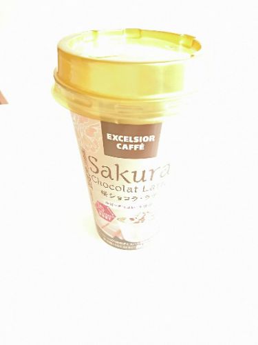 SAKURA SWEET(さくら収穫祭)×EXCEL SIOR CAFE(エクセルシオールカフェ)監修・クリームチーズ烏龍茶(
鉄観音使用)&SAKURA CHOCOLA LATTE(
桜ショコラ・ラテ)