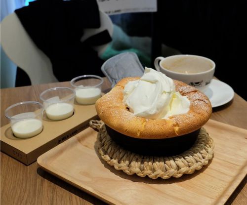 【自由が丘】MILKLAND HOKKAIDO→TOKYO スキレッドのダブルクリームパンケーキ