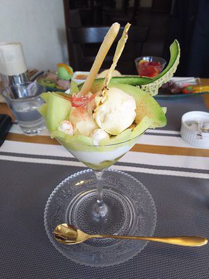 KENzo cafe&bar でパフェ&デザートプレート長野市