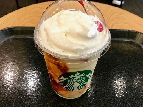 プリン アラモード フラペチーノ(スタバ)のレビュー!様々な工夫が感じられるレトロ感満点の新作フラぺ♪