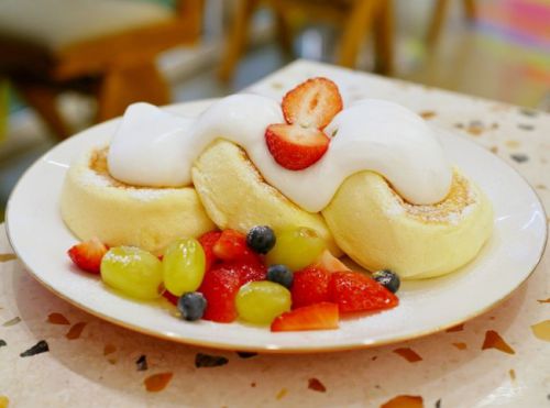 【韓国 ソウル】 東京スフレ いちごパンケーキ