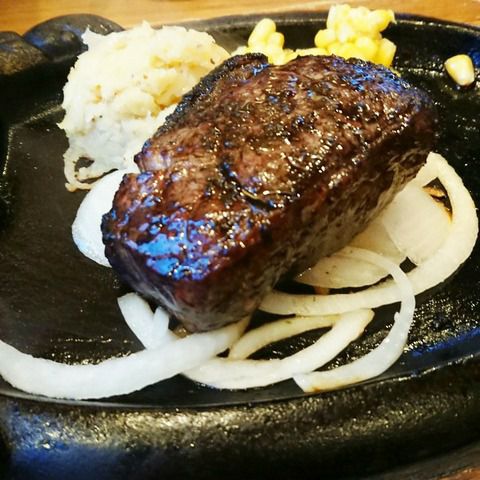 【外食】晩ご飯★ステーキ&ポタージュ&サラダ&デザート&ドリンクでお腹いっぱい♪