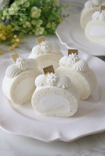 米油で白いロールケーキ♪