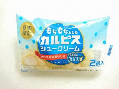 CALPIS(カルピス)®️ペコパフ(カルピスを使用したクリーム)&もちもちとしたカルピスシュークリーム@山崎製パン(ヤマザキ)