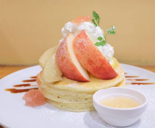 【三軒茶屋】パンケーキママカフェVoiVoi 桃のパンケーキVer1