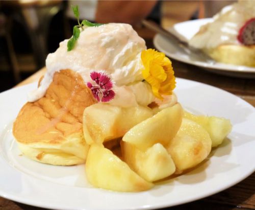 【渋谷】 Espresso D Works Shibuya エスプレッソ ディー ワークス 渋谷店 桃のパンケーキ、トロピカルパンケーキ